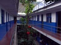 Inner courtyard of Hostal Urusayhua