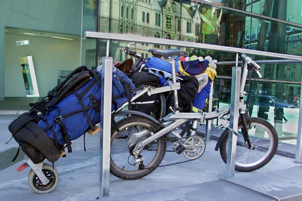 Checker Pig Traveller bike