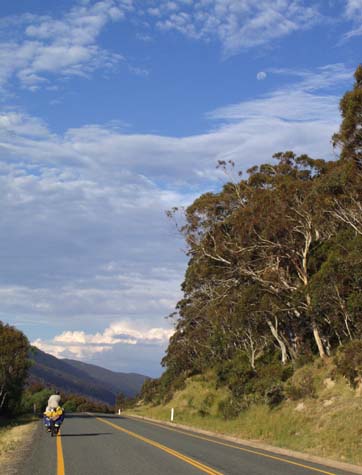 Riding down from Thredbo