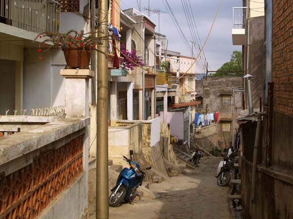 Dalat's back alleys