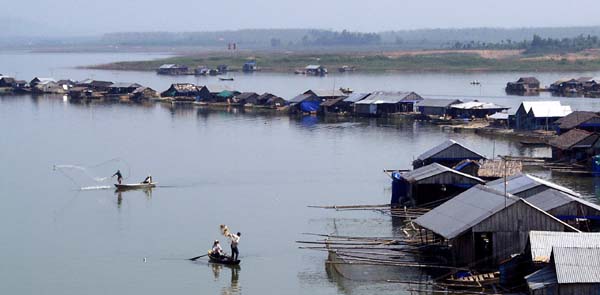 Floating village of Ho Tri An Lake