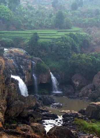 Lien Khuong falls, Duc Trong