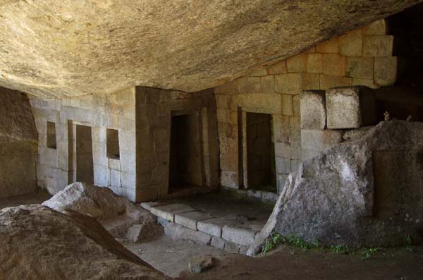 Upper temple of the moon